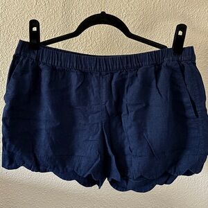 Navy Linen Scalloped Shorts